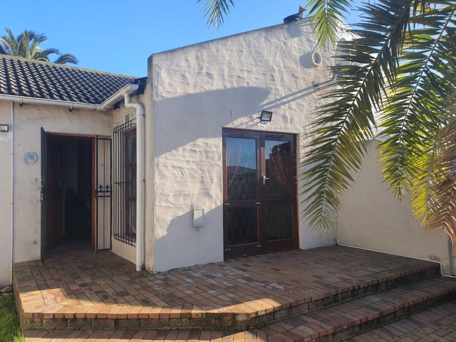2 Bedroom Property for Sale in Edgemead Western Cape